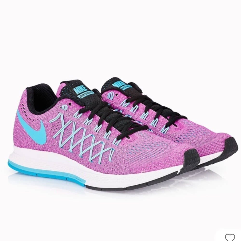 Nike Purple, White, & Blue Air Zoom Pegasus 32 Shoes